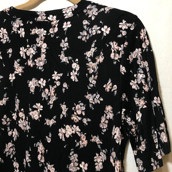 Issac Mizrahi Live! Black Floral Print Blouse Top EUC Medium M Button Down Front - Picture 7 of 9